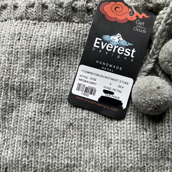 Everest Designs Sweater Skirt NWT - Picture 2 of 4